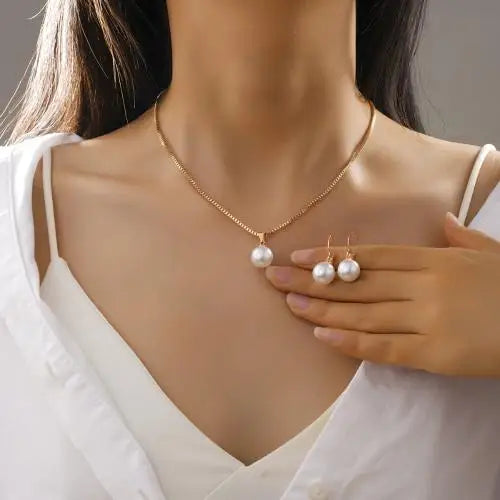 Fashion Elegant Imitation Pearl Pendant Necklace Earrings Set for Women Vintage Gold Color Chain Girl Wedding Party Jewelry Gift